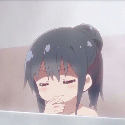 特朗普踉跄逃离 有人还在一旁偷酒
